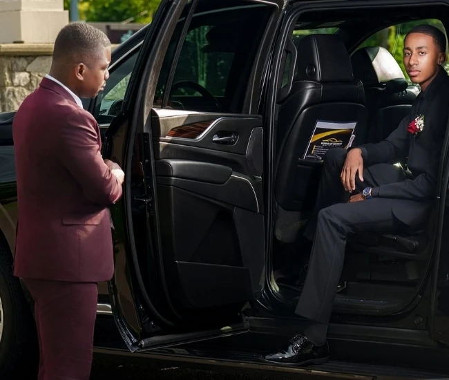 WoodBlack Car Service